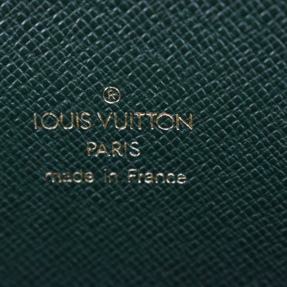 LOUIS VUITTON: Baltik Green "Taiga" Leather "LV" Portfolio/Laptop/Briefcase (ou) - Picture 11 of 12